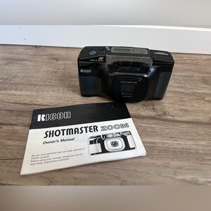 Ricoh Shotmaster Zoom film Camera Black vintage 1989 with manual photos picture